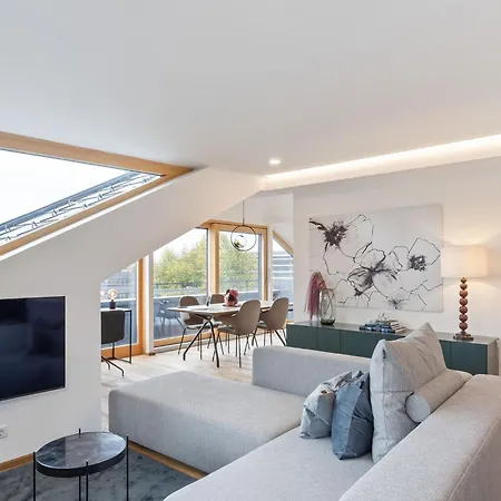 Traumhafte Stadtwohnung Mit Bodensee-blick * Bregenz